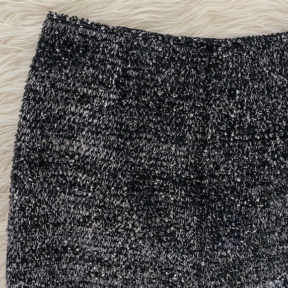 Anthropologie Hutch Silver Metallic Tinsel Black Saint-Michel Holiday Mini Skirt - Picture 7 of 9